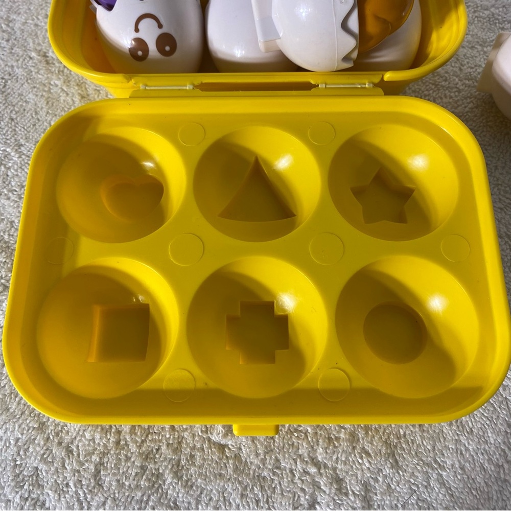 Tomy Toomies Hide & Squeak Eggs - Picture 10 of 15